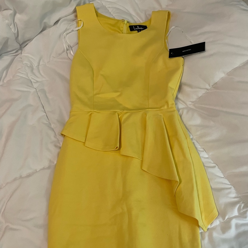 Lulus cocktail dress / short dress size S NWT